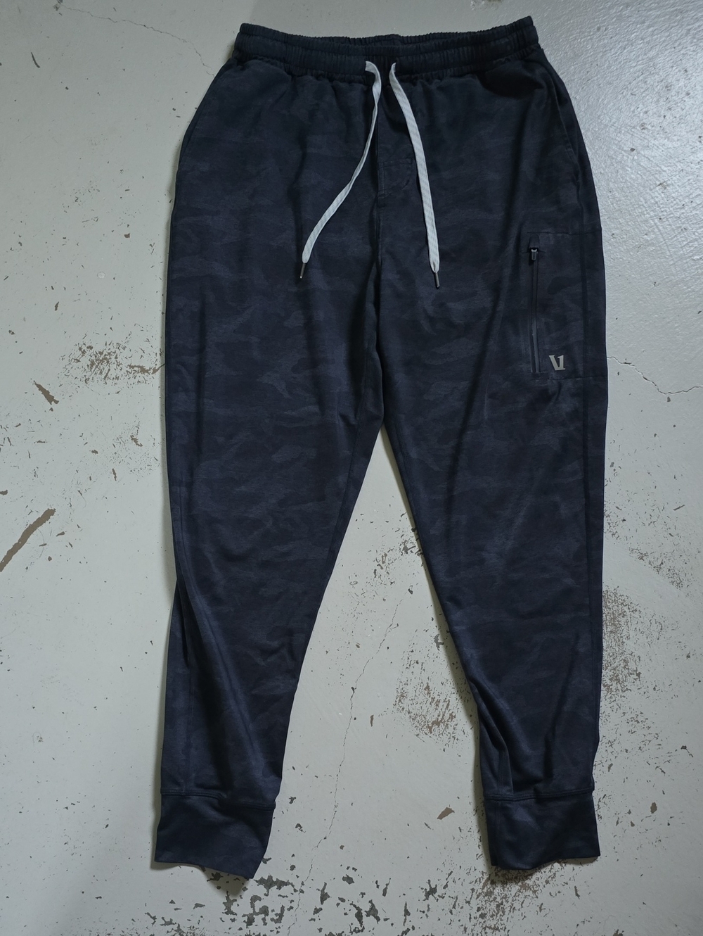 Vuori Sunday Performance Joggers Black Gray Camo Men's Size Medium